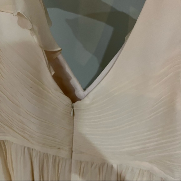 Cream colour crepe dress - Picture 3 of 4